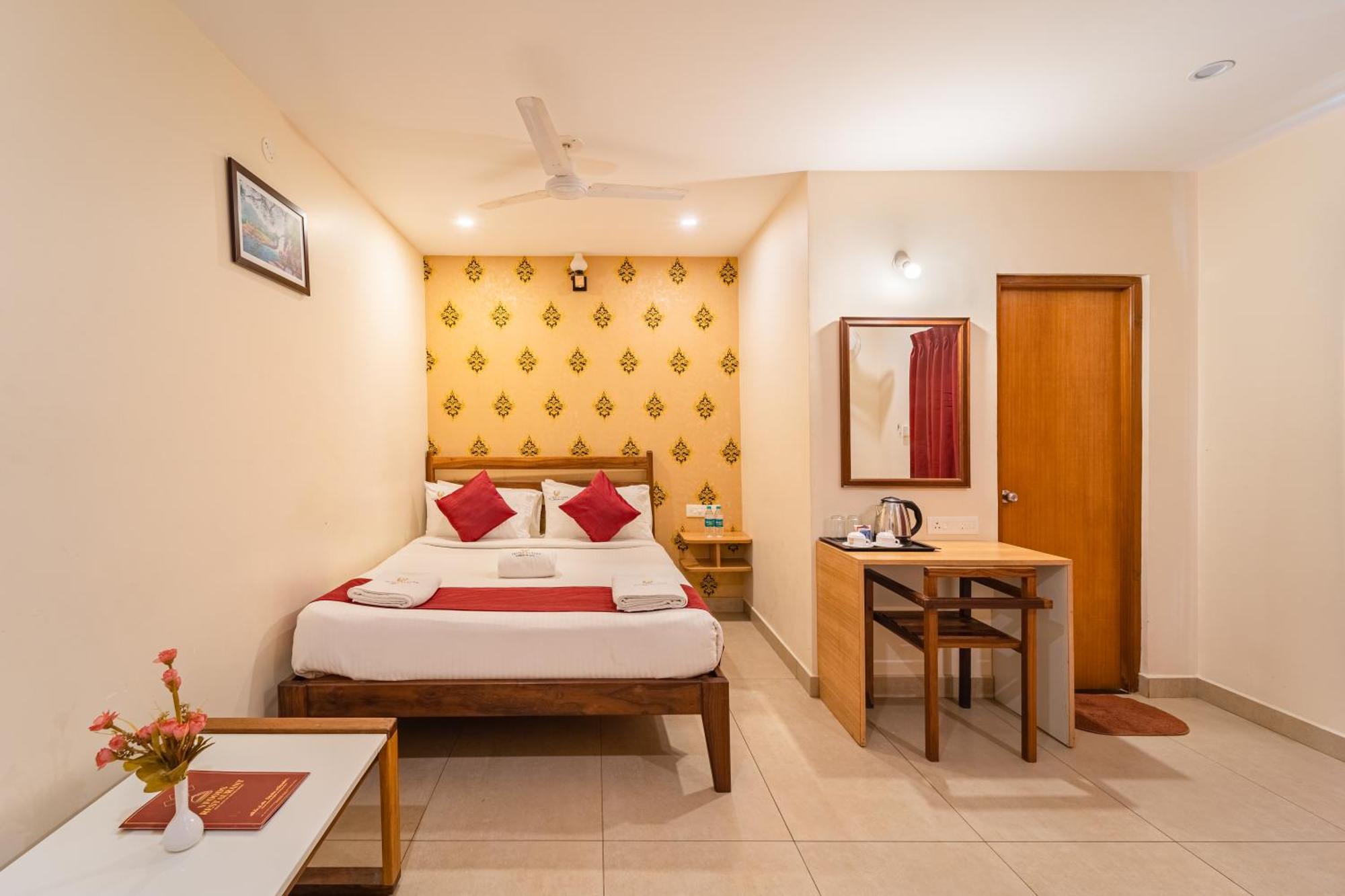 Hotel VI Park - City Centre Pondicherry Dış mekan fotoğraf