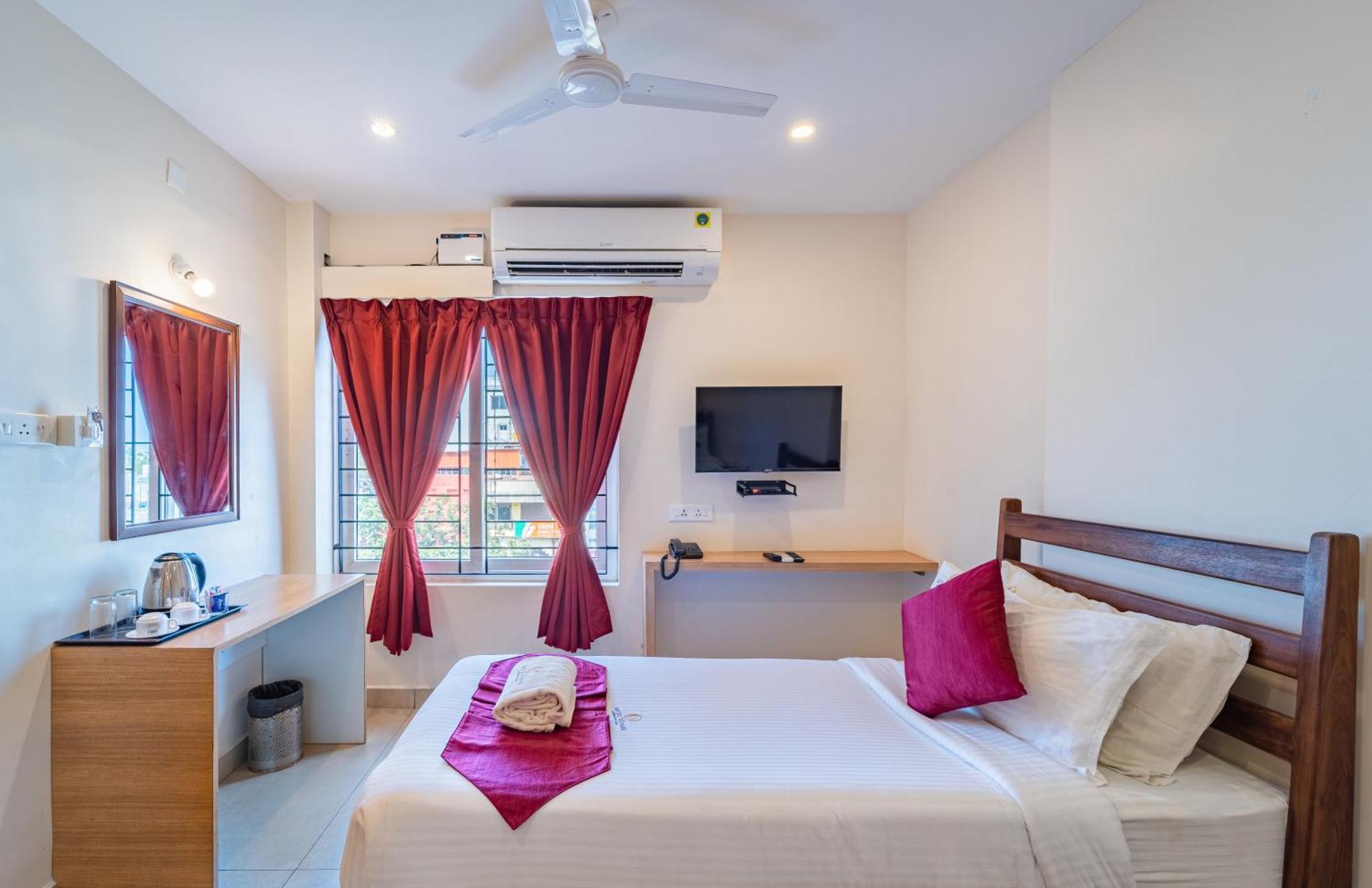 Hotel VI Park - City Centre Pondicherry Dış mekan fotoğraf