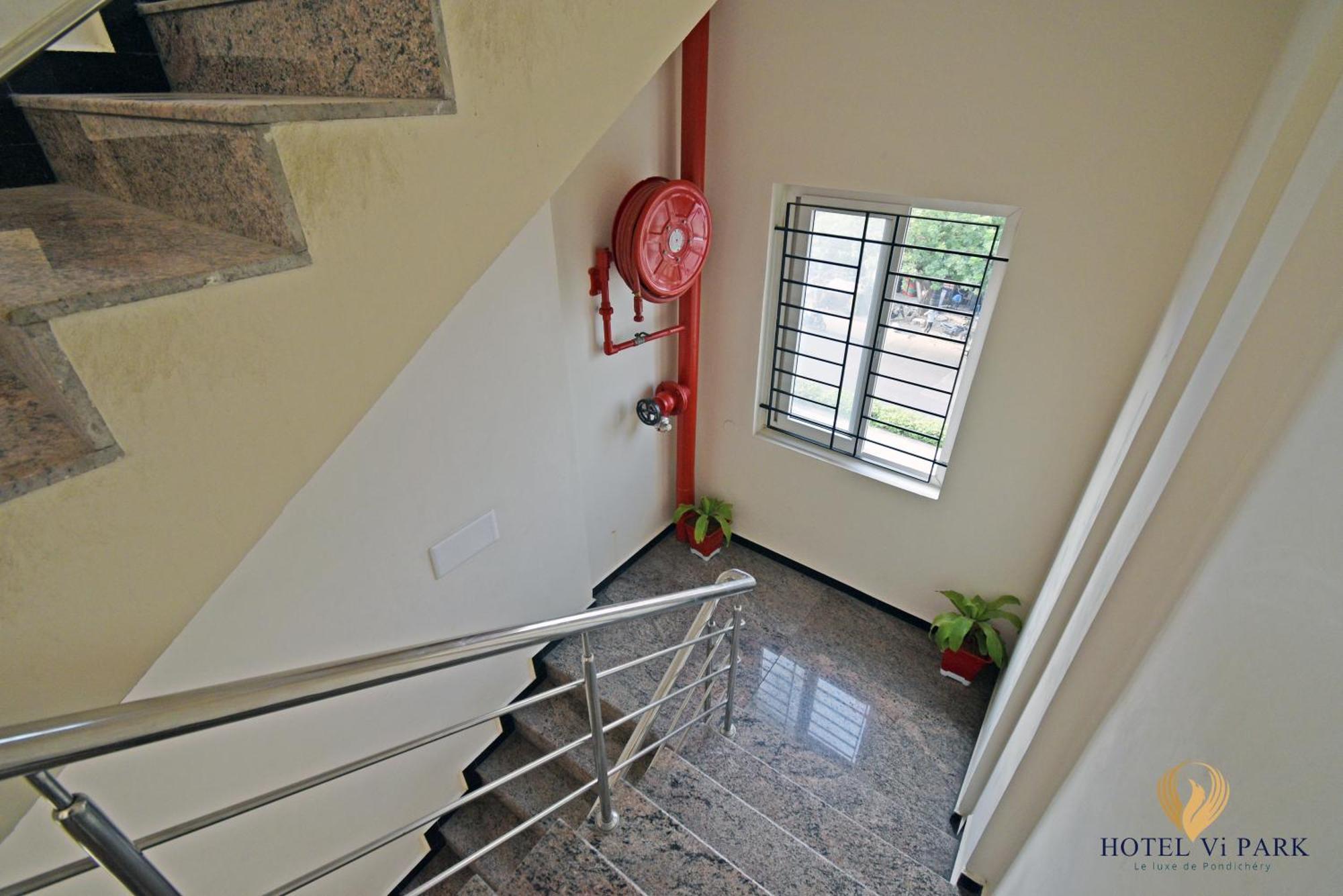 Hotel VI Park - City Centre Pondicherry Dış mekan fotoğraf
