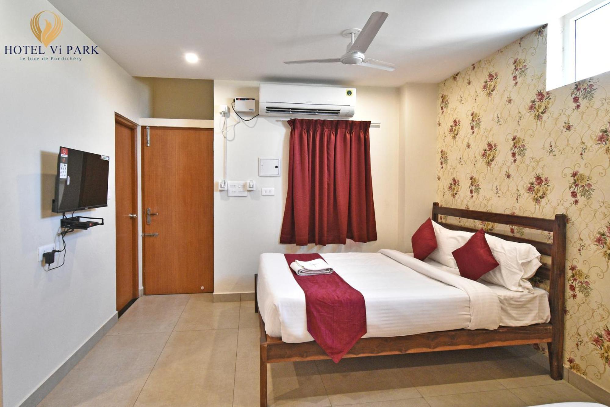 Hotel VI Park - City Centre Pondicherry Dış mekan fotoğraf
